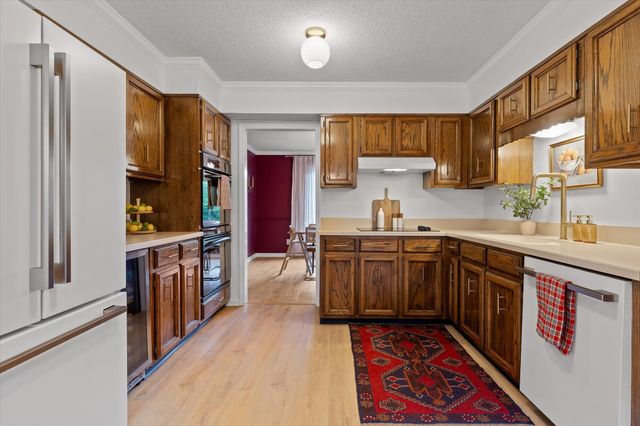 5849 N Park, Hixson, TN 37343