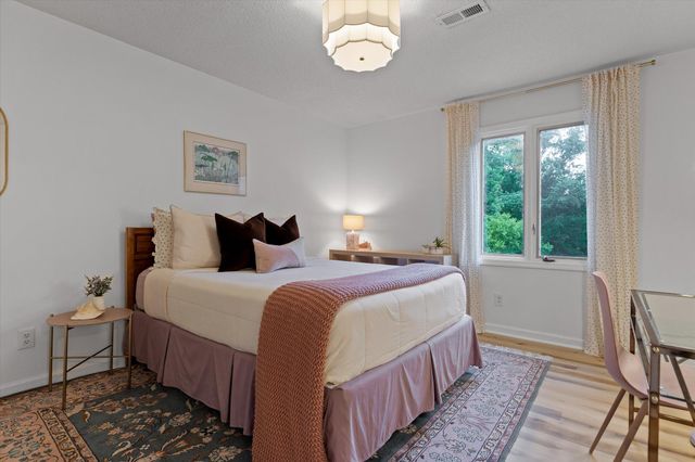 5849 N Park, Hixson, TN 37343