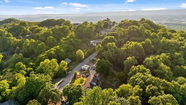 5849 N Park, Hixson, TN 37343