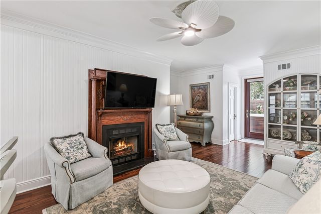 327 Butler Ave, St Simons Island, GA 31522