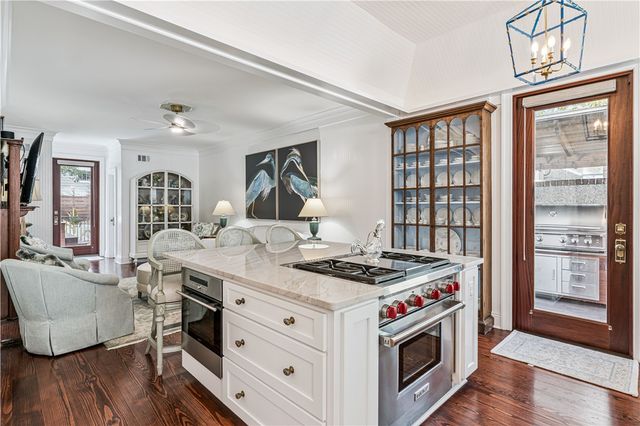 327 Butler Ave, St Simons Island, GA 31522