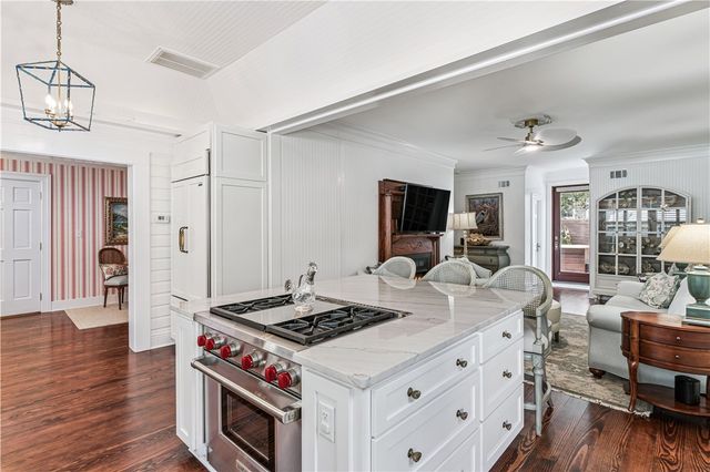 327 Butler Ave, St Simons Island, GA 31522