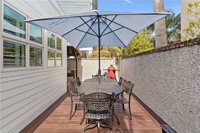 327 Butler Ave, St Simons Island, GA 31522