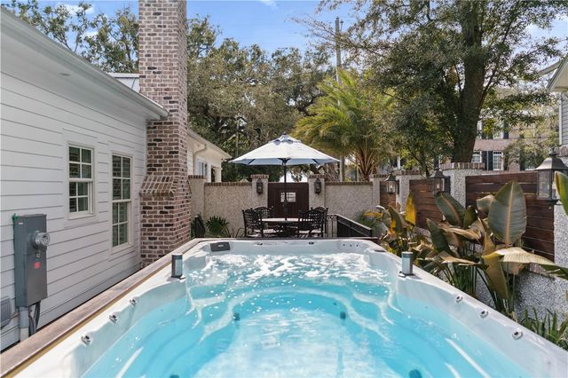 327 Butler Ave, St Simons Island, GA 31522