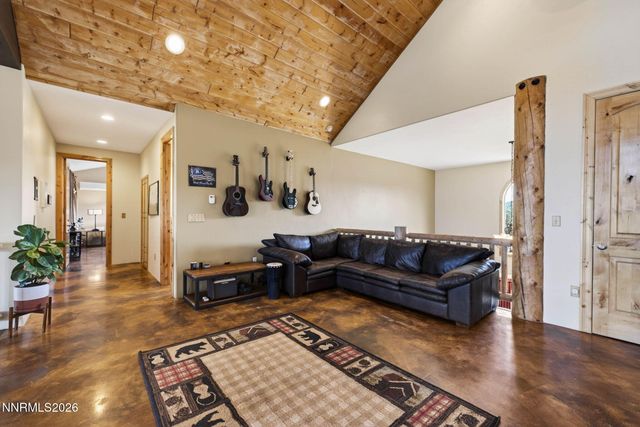 90 Toll Road, Reno, NV 89521