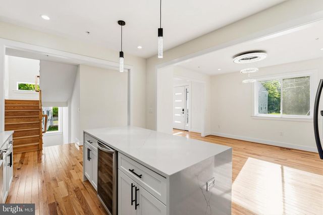 512 BICKFORD AVE, Rockville, MD 20850