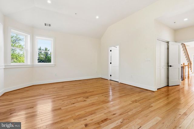 512 BICKFORD AVE, Rockville, MD 20850