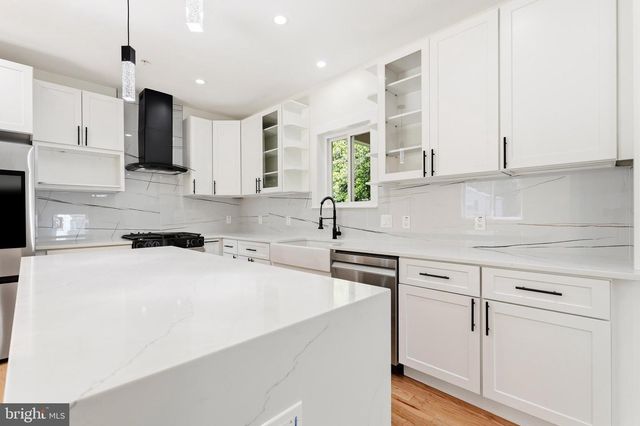 512 BICKFORD AVE, Rockville, MD 20850