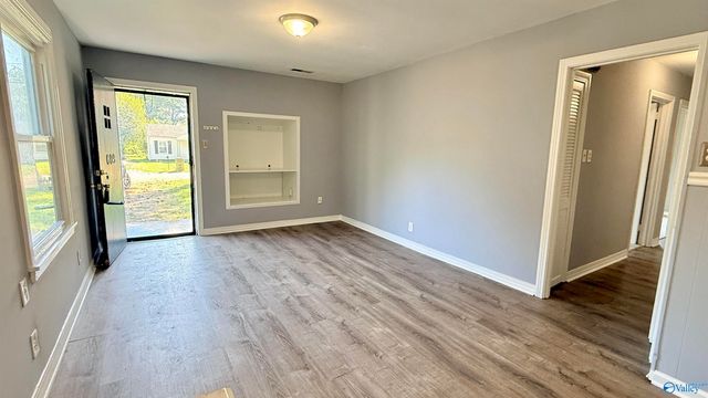 609 10th Street NW, Huntsville, AL 35805