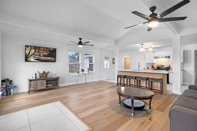 110 Lakeview Shores Drive, Coldspring, TX 77331