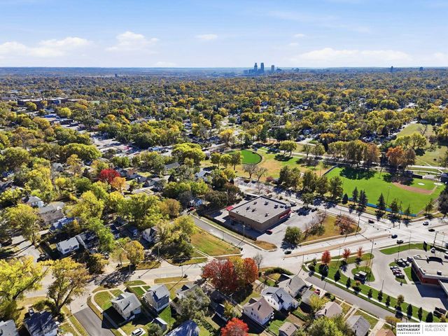 4616 Fontenelle Boulevard, Omaha, NE 68111