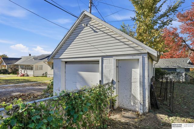 4616 Fontenelle Boulevard, Omaha, NE 68111