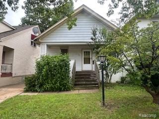 1451 Beaconsfield Avenue, Grosse Pointe Park, MI 48230