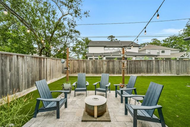 1216 Chantilly Lane, Houston, TX 77018