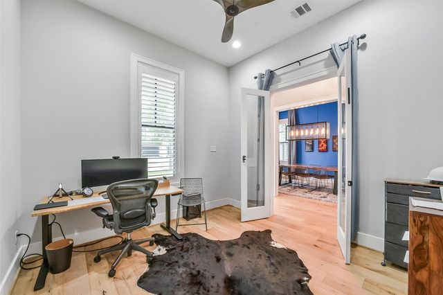 1216 Chantilly Lane, Houston, TX 77018
