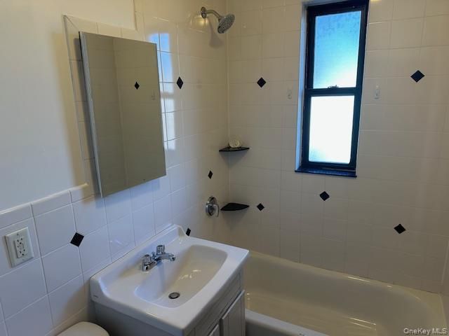 240 Alpine Place 2A, Eastchester, NY 10707