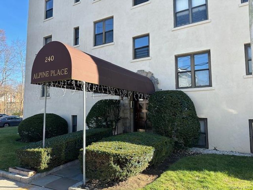 240 Alpine Place 2A, Eastchester, NY 10707