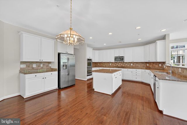13330 LENFANT DR, Fort Washington, MD 20744