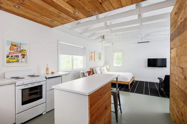 4609 Depew Ave B, Austin, TX 78751