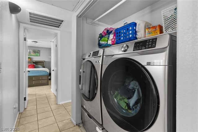 7556 Violet Vista Avenue 101, Las Vegas, NV 89130