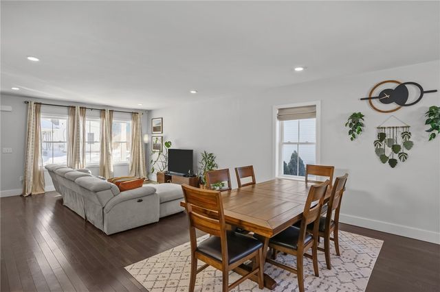 165 Graystone Street, Warwick, RI 02886