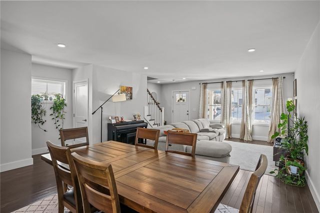 165 Graystone Street, Warwick, RI 02886