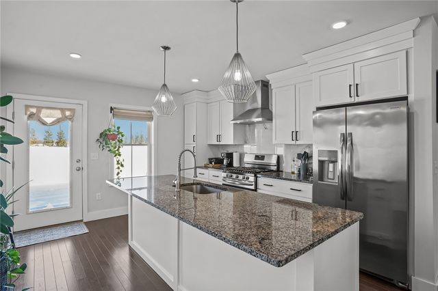 165 Graystone Street, Warwick, RI 02886