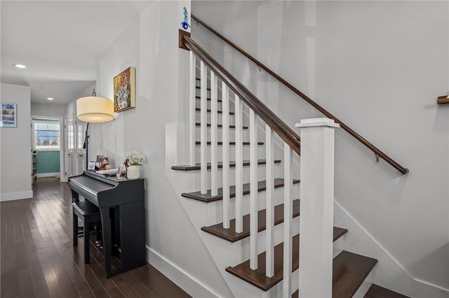 165 Graystone Street, Warwick, RI 02886