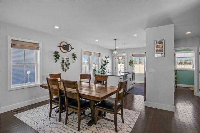 165 Graystone Street, Warwick, RI 02886