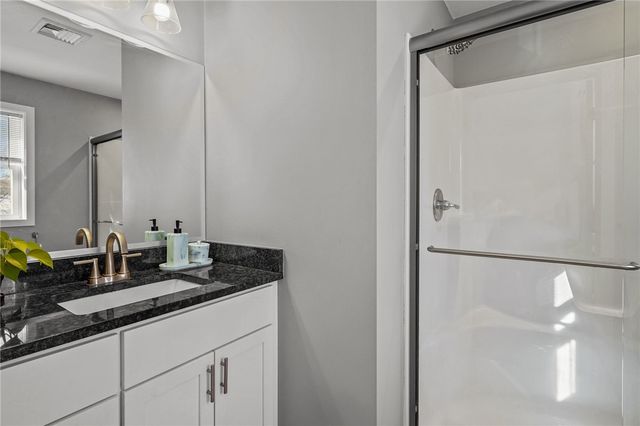 165 Graystone Street, Warwick, RI 02886