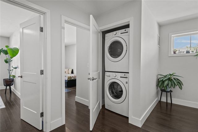 165 Graystone Street, Warwick, RI 02886