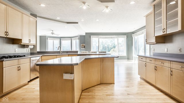 11575 Freeport Drive, Carmel, IN 46032