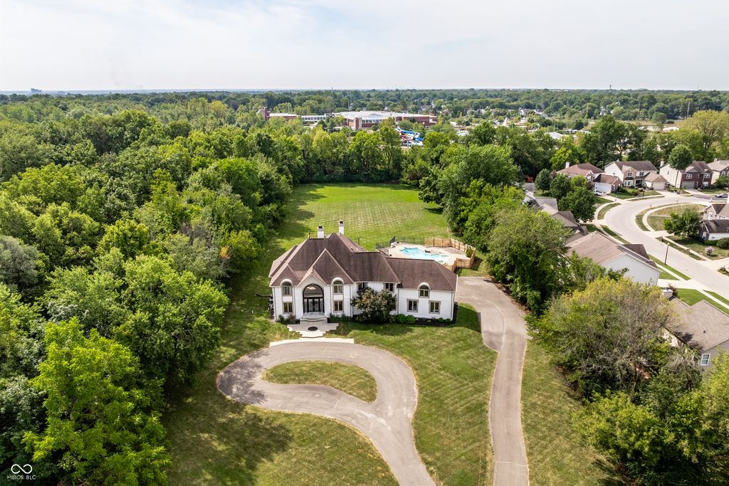 11575 Freeport Drive, Carmel, IN 46032