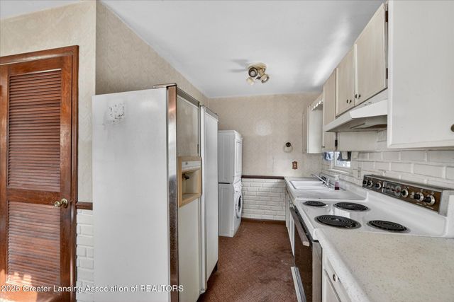 5129 Wexford Road, Lansing, MI 48911