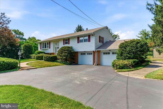1400 E KELLER RD, Pottstown, PA 19465