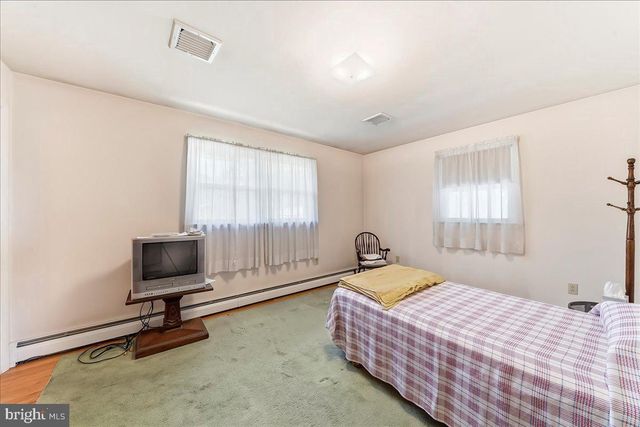 1400 E KELLER RD, Pottstown, PA 19465