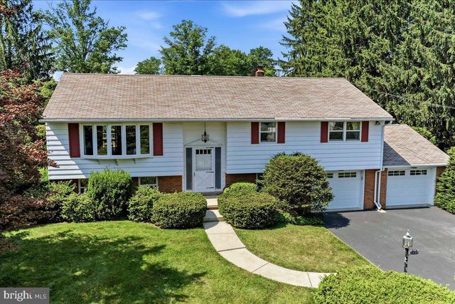 1400 E KELLER RD, Pottstown, PA 19465