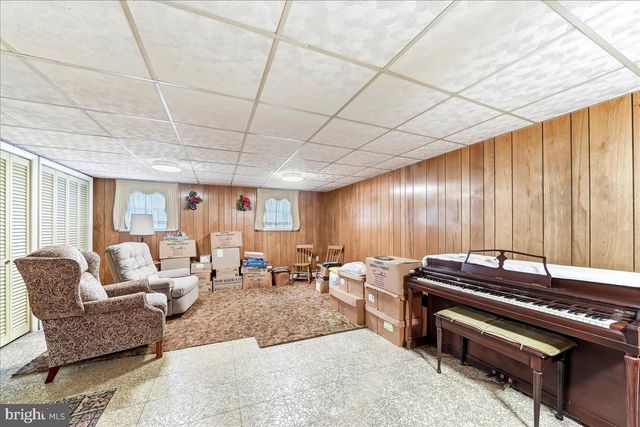 1400 E KELLER RD, Pottstown, PA 19465