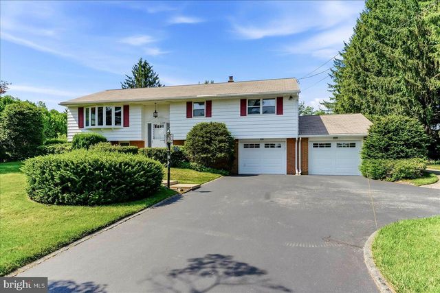 1400 E KELLER RD, Pottstown, PA 19465