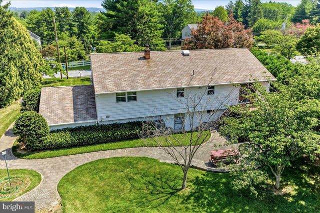 1400 E KELLER RD, Pottstown, PA 19465