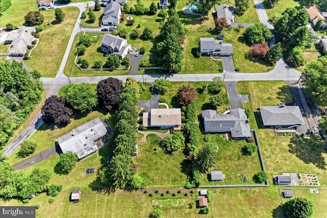 1400 E KELLER RD, Pottstown, PA 19465