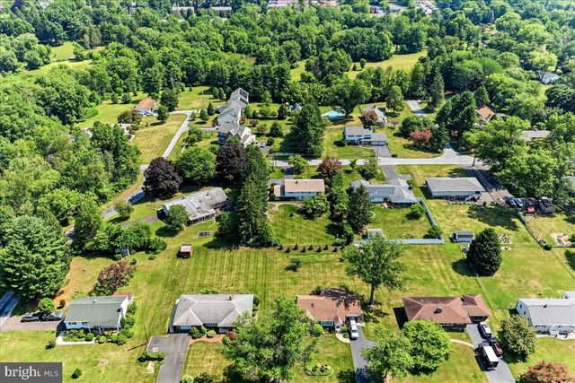 1400 E KELLER RD, Pottstown, PA 19465