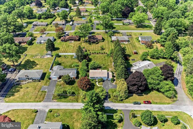 1400 E KELLER RD, Pottstown, PA 19465