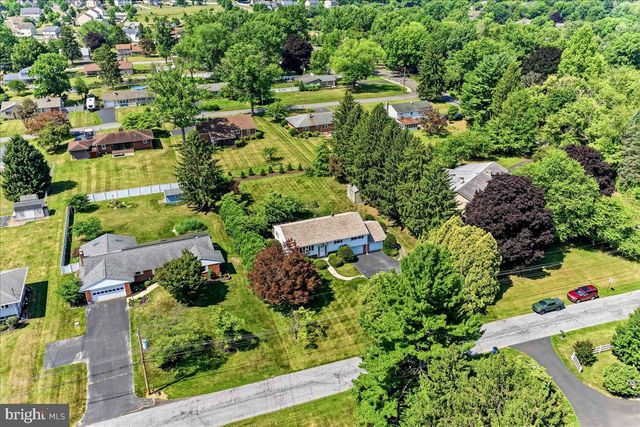 1400 E KELLER RD, Pottstown, PA 19465