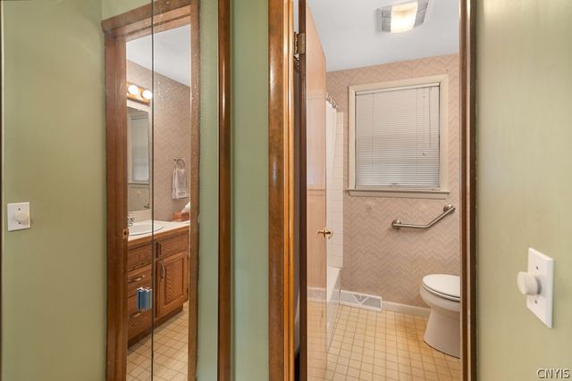 308 Washburn Drive, Dewitt, NY 13057
