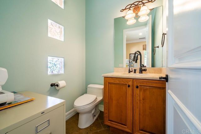 14106 Summit Crest, Escondido, CA 92025