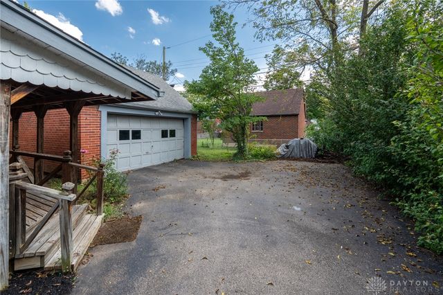 406 Spirea Drive, Oakwood, OH 45419