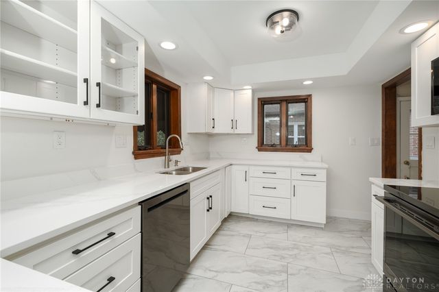 406 Spirea Drive, Oakwood, OH 45419