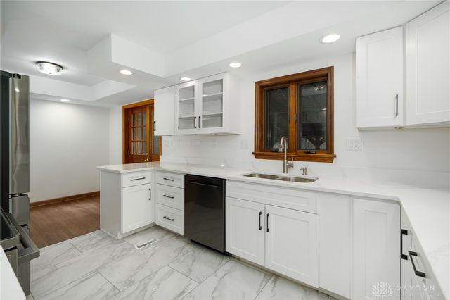 406 Spirea Drive, Oakwood, OH 45419