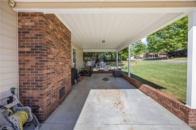 116 Raper Circle, Lexington, NC 27295